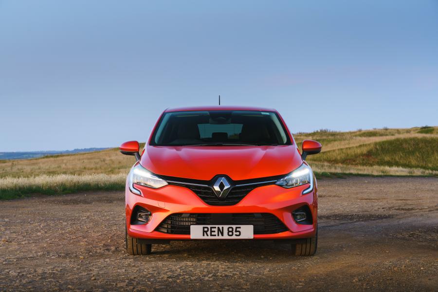  Renault Clio 2019 года  (UK) (фото 4 из 40)